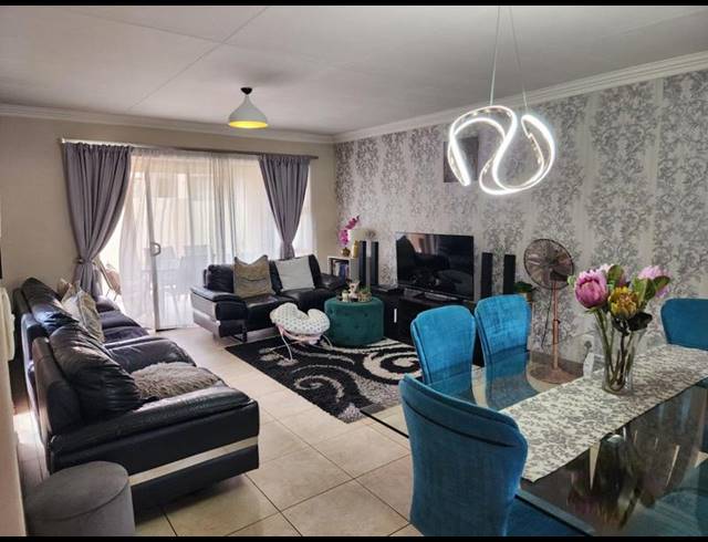 3 BEDROOM HOUSE FOR SALE IN VANDERBIJLPARK SW 5